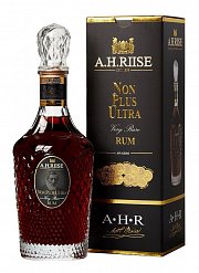 A.H. Riise Non Plus Ultra Very Rare 42% 0,7l